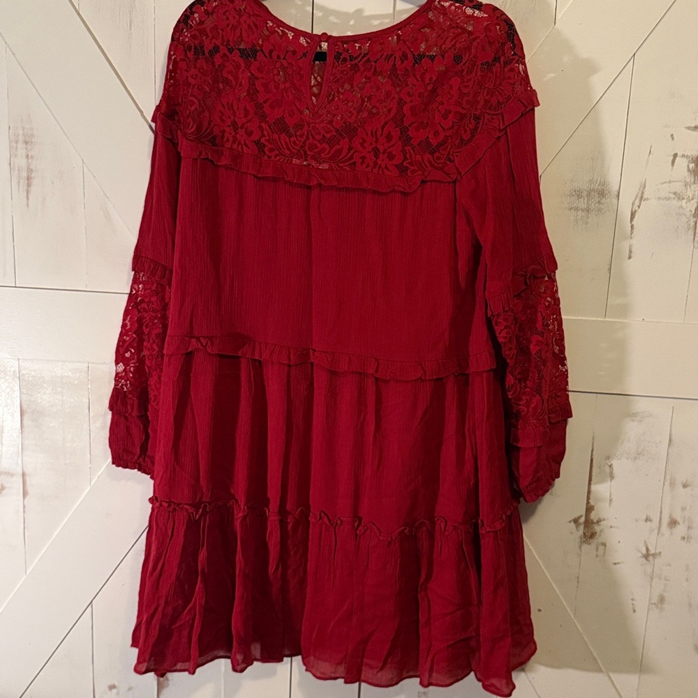 Elegant Red Lace Ruffle Dress - Picture 5 of 8